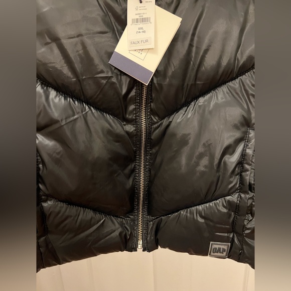 Vest - Picture 2 of 5